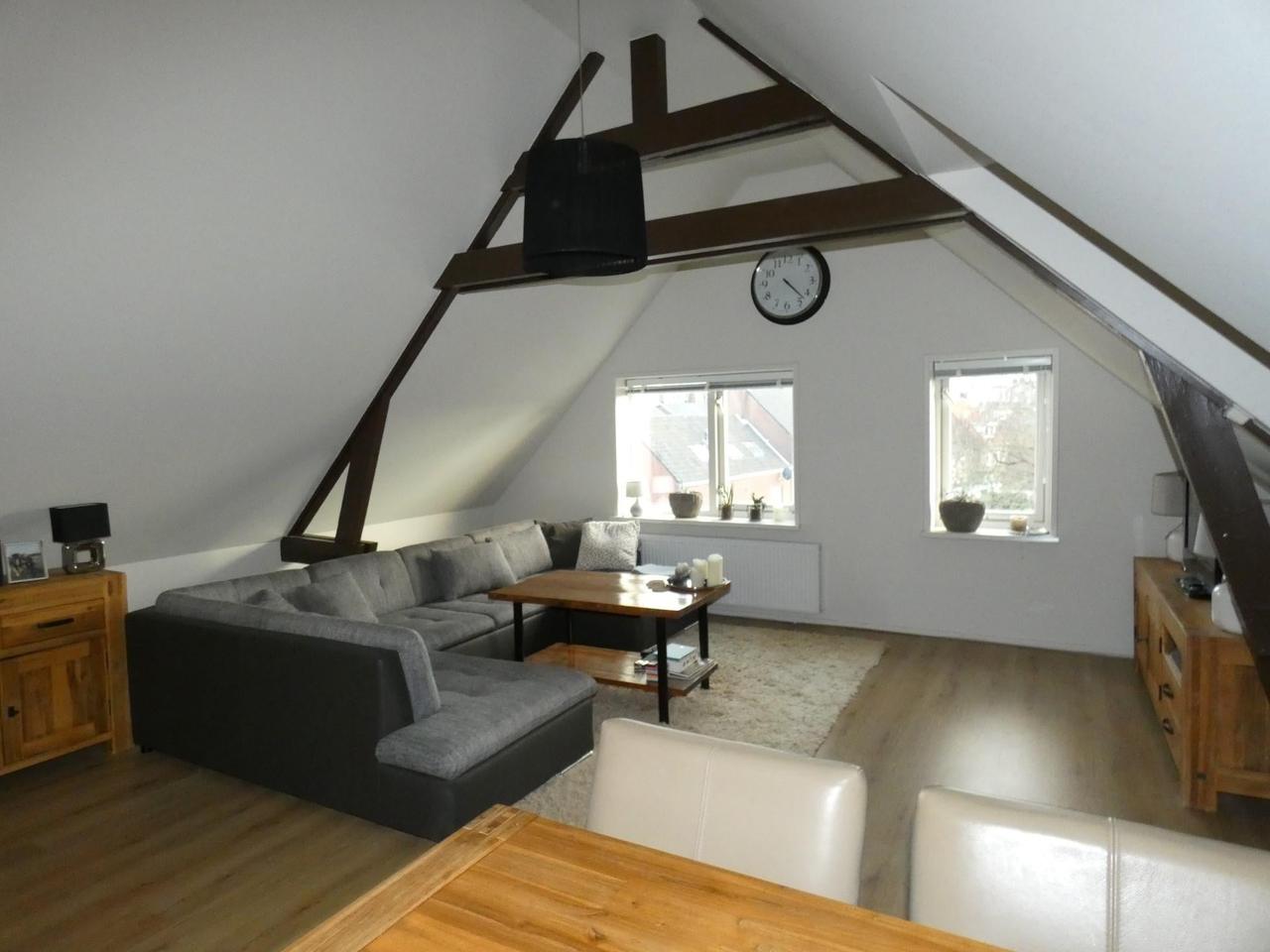 Apartment with Parking in Centrum-Oud - Image 2