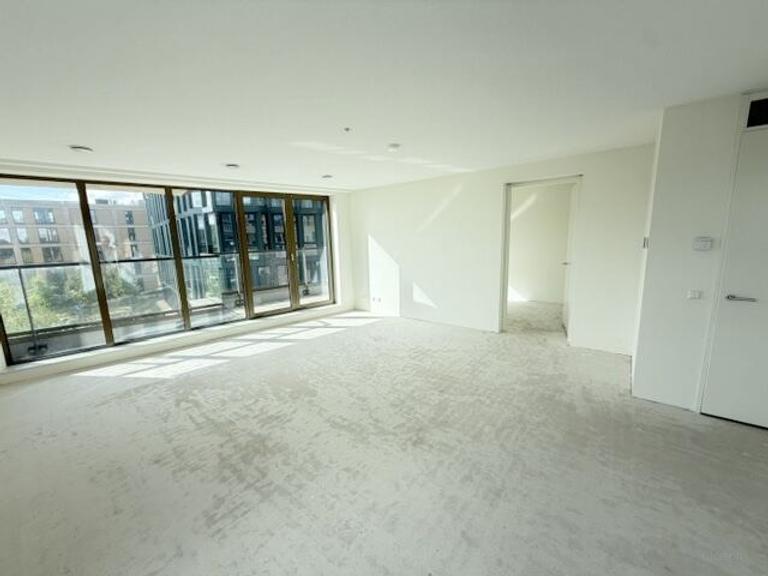 Furnished 3-Room Apartment with Balcony - Image 2