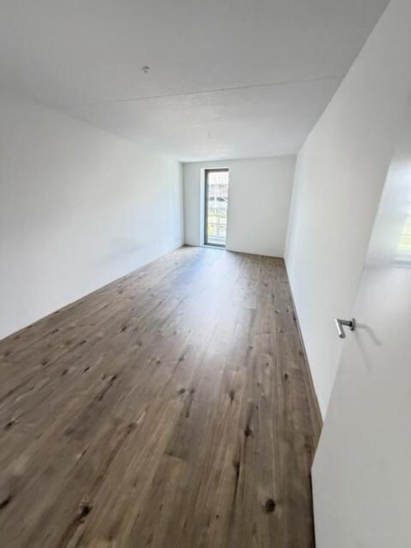 111 m² apartment with parking in Haarlem - Image 8