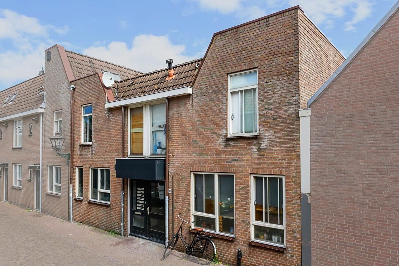 Private Kitchen in Central Leiden - Image 1