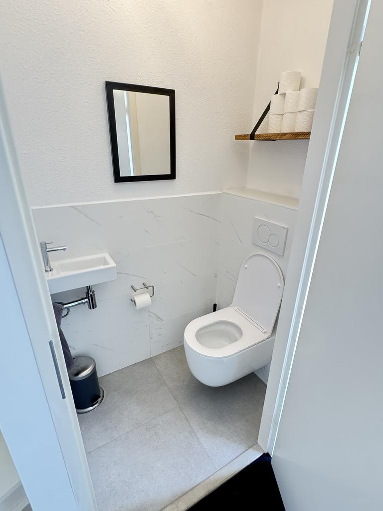 Gemeubileerd huis met tuin in Amstelveen - Afbeelding 2