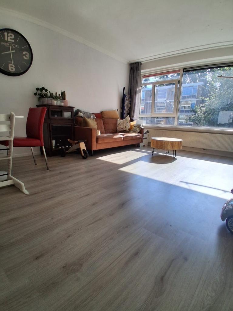 76 m² appartement met balkon in IJsselmonde - Afbeelding 2