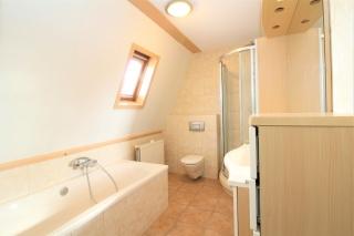 130 m² tussenwoning met 4 slaapkamers - Afbeelding 12