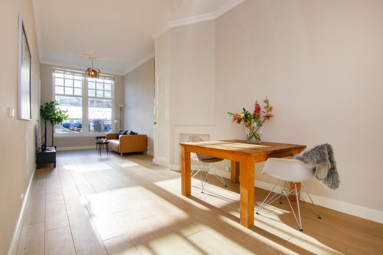 Furnished apartment with private city garden - Image 9