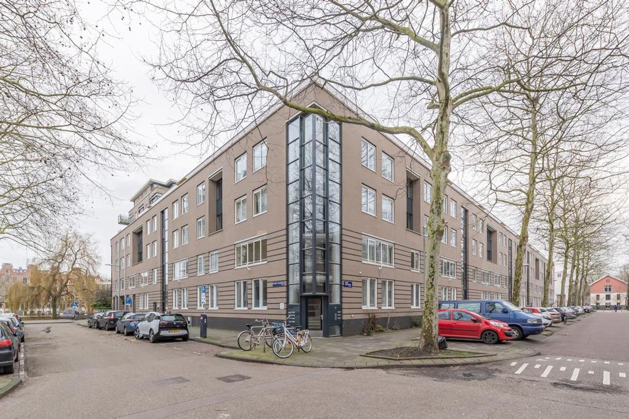 91 m² appartement met terras in Amsterdam - Afbeelding 1
