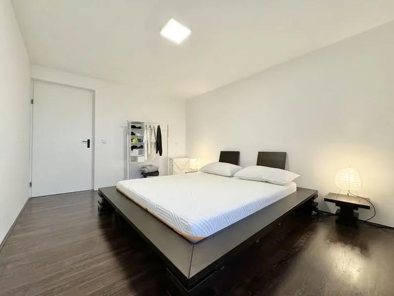 Gemeubileerd 3-kamerappartement in De Pijp - Afbeelding 10