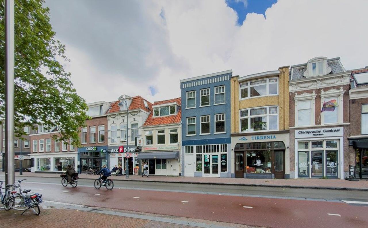 3-Room Apartment Near Haarlem Central - Image 1