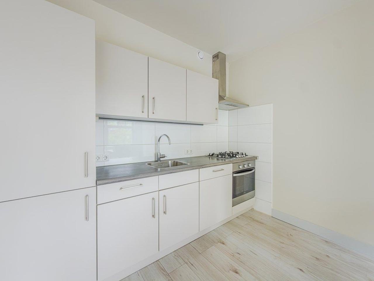 3-Room Apartment Near Haarlem Central - Image 6