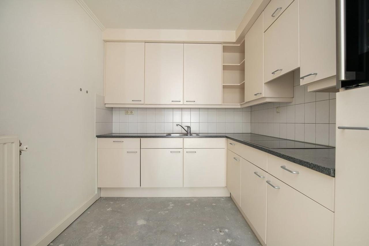110 m² apartment with loggia in Wyck - Image 4