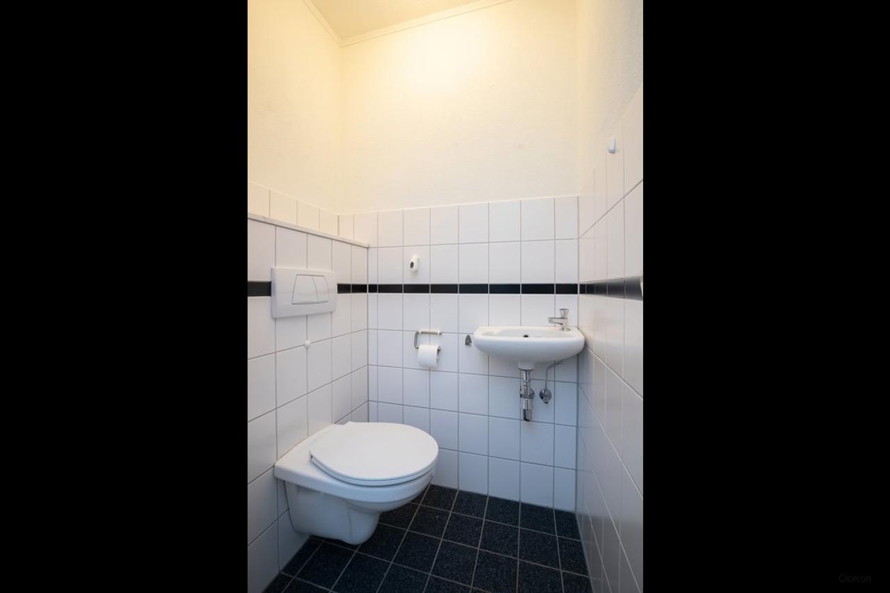 110 m² apartment with loggia in Wyck - Image 11