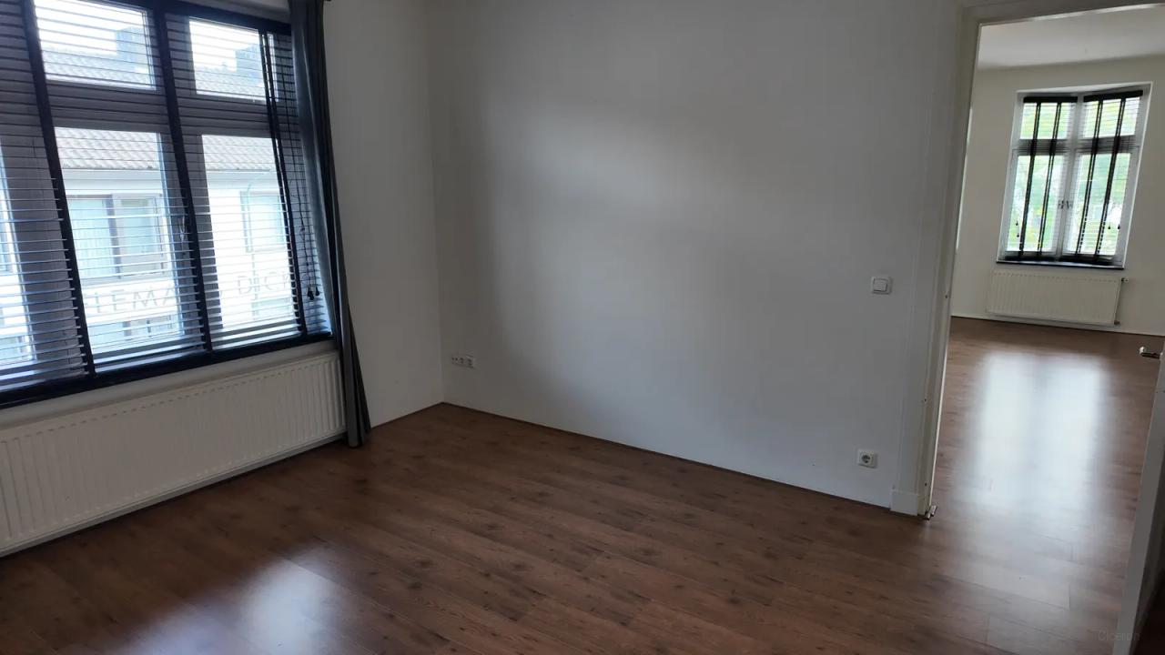 68 m² apartment with 2 bedrooms in Wyck - Image 11