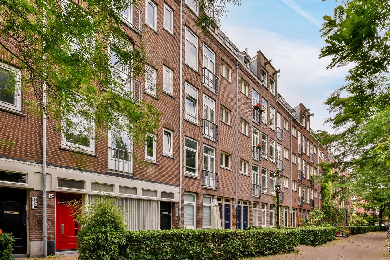 Gemeubileerd 2-kamerappartement met 3 terrassen - Afbeelding 2