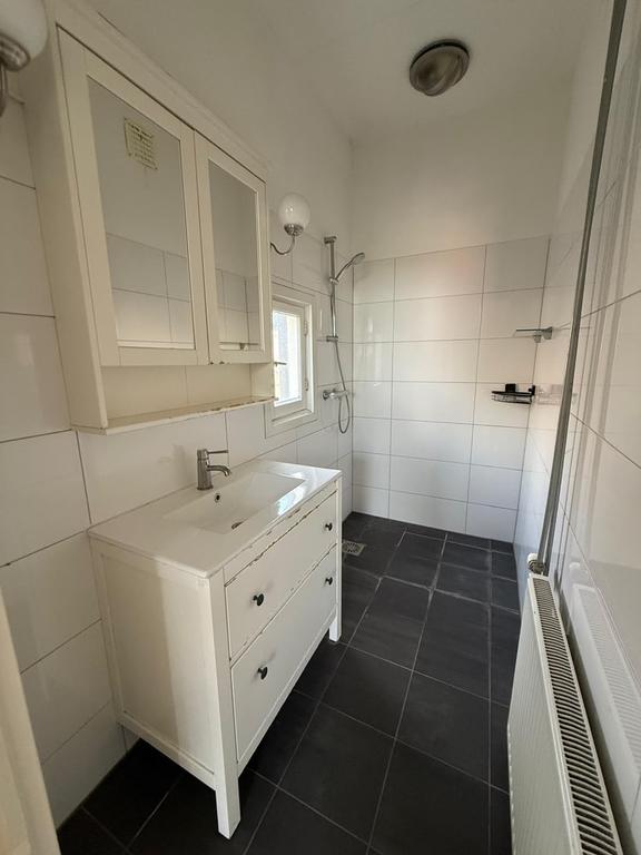 Studio with Bedroom in Central Meppel - Image 5