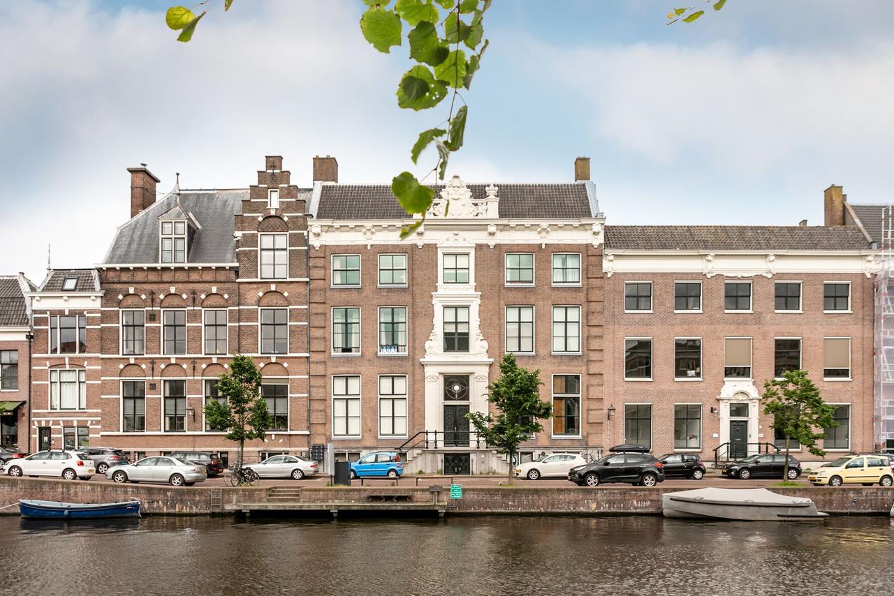 149 m² of living space on Nieuwe Gracht - Image 1