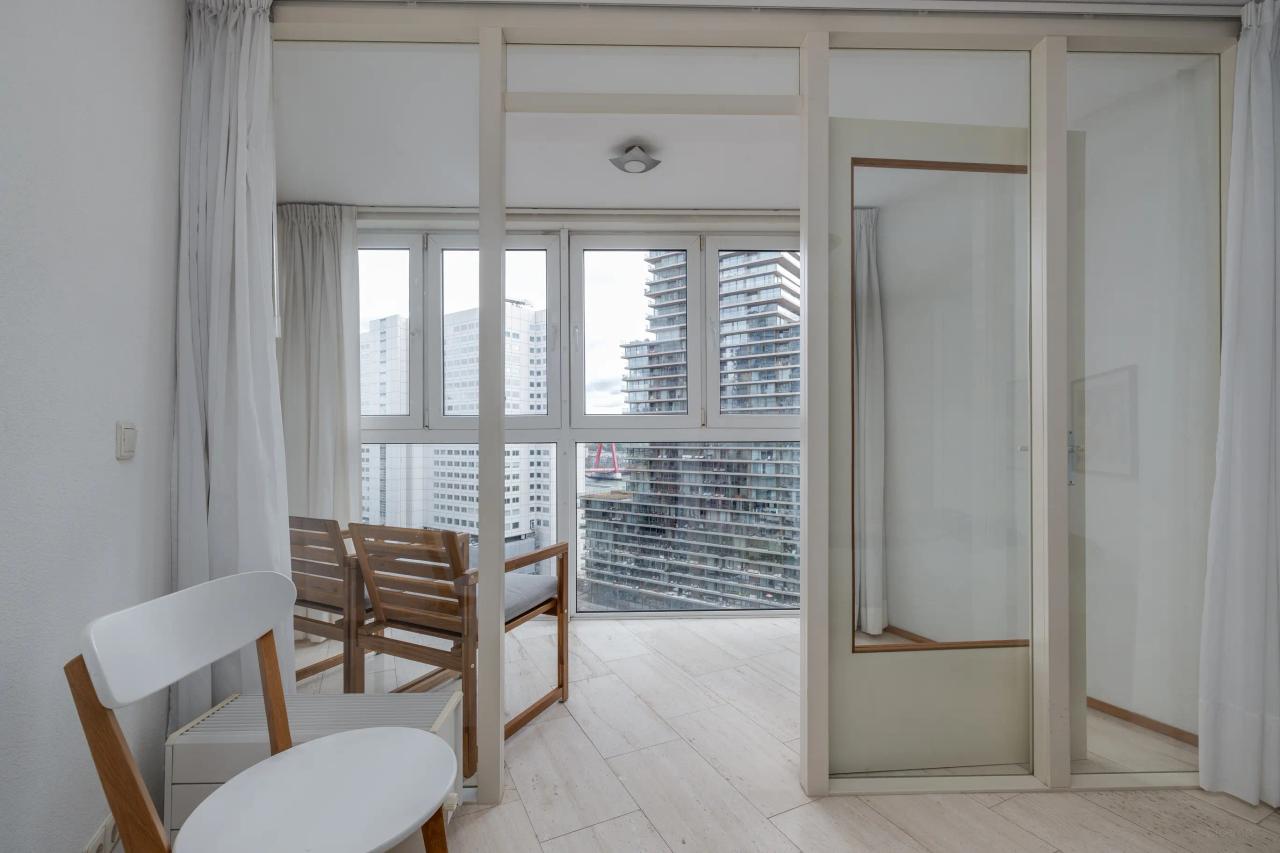 Gemeubileerd 3-kamerappartement op 17e etage - Afbeelding 14