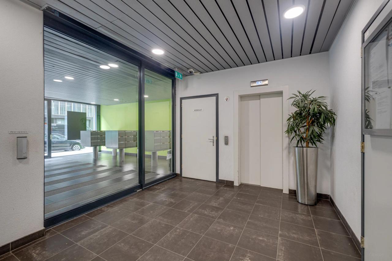Gemeubileerd 3-kamerappartement op 17e etage - Afbeelding 15