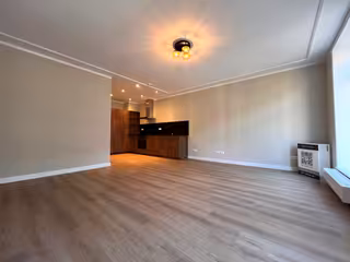 A++ Apartment with Balcony in Zeeheldenkwartier