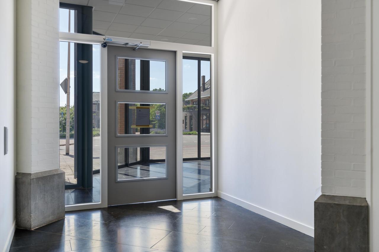 107 m² studio with storage in central Weert - Image 6