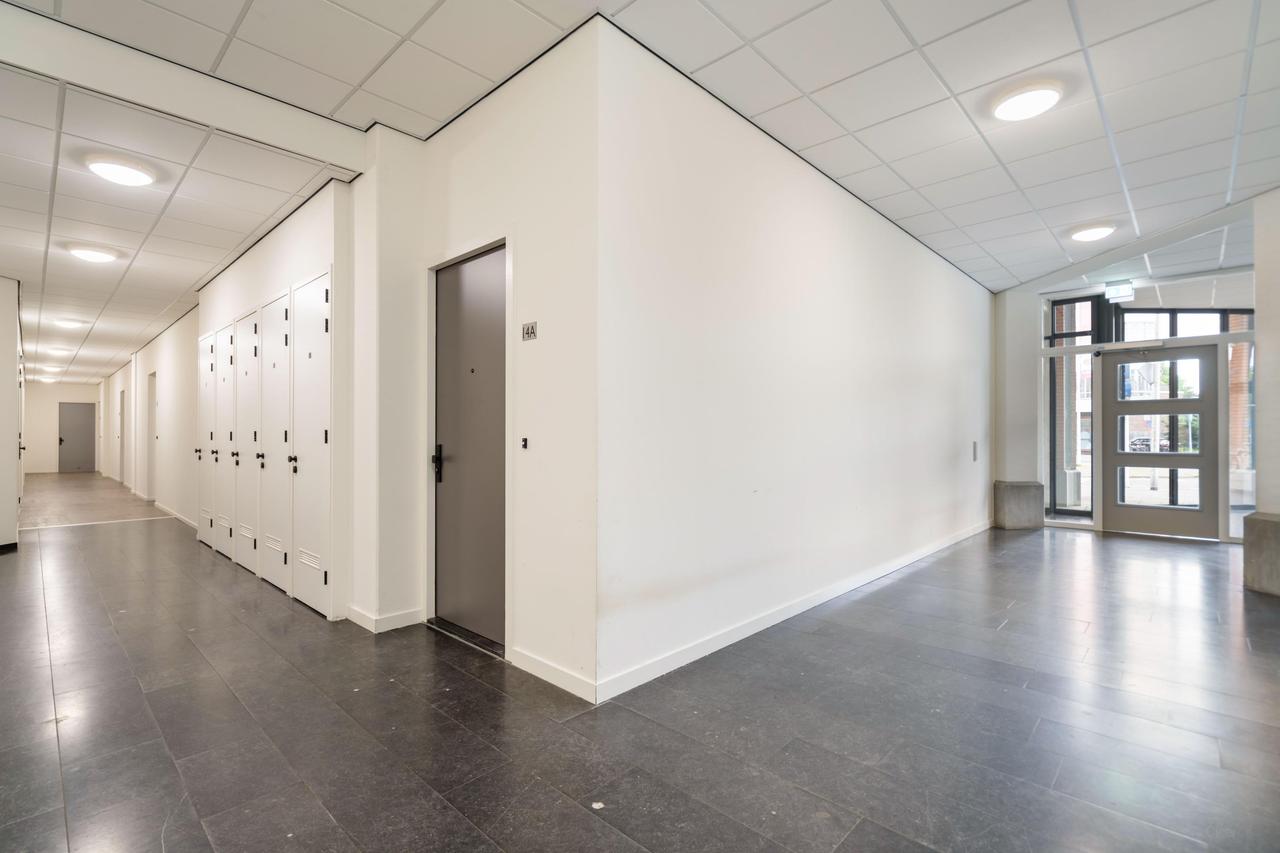 107 m² studio with storage in central Weert - Image 7