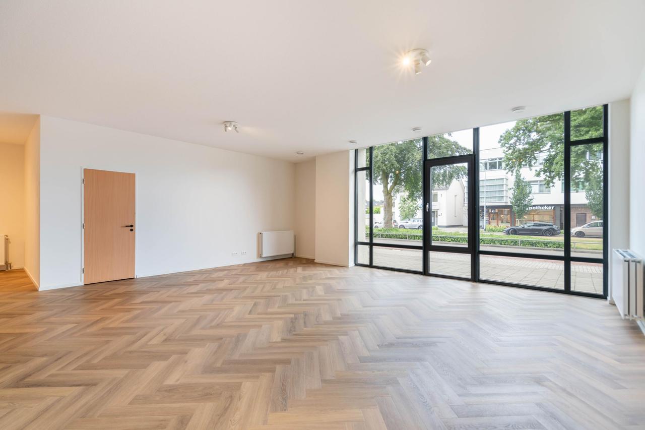 107 m² studio with storage in central Weert - Image 18