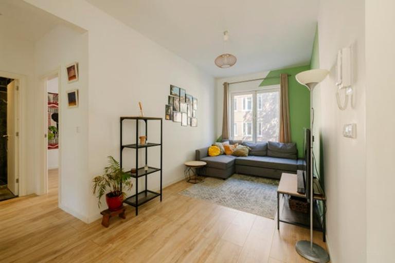 76 m² appartement met balkon in De Pijp - Afbeelding 2