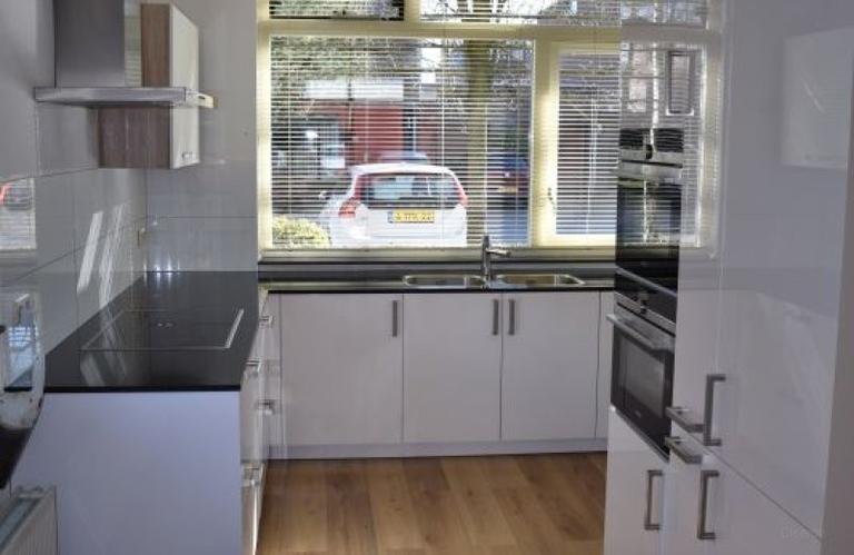 Furnished Corner House with 4 Bedrooms - Image 7