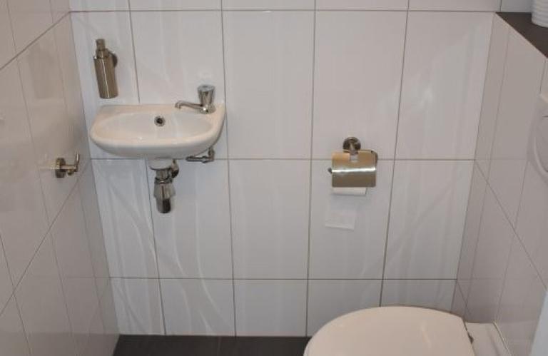 Furnished Corner House with 4 Bedrooms - Image 11