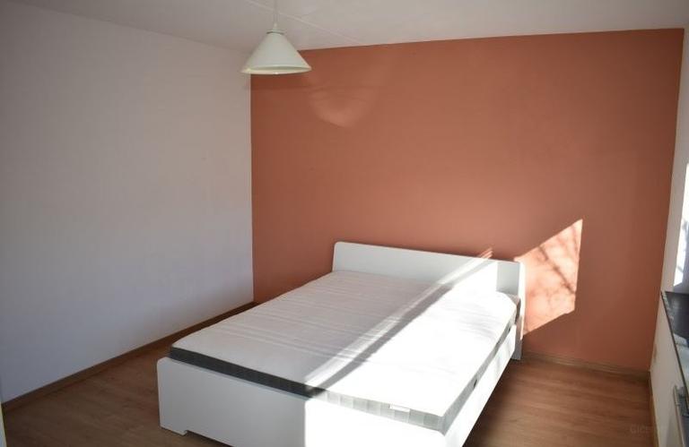 Furnished Corner House with 4 Bedrooms - Image 15