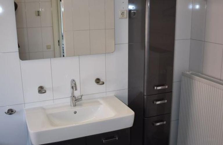 Furnished Corner House with 4 Bedrooms - Image 20
