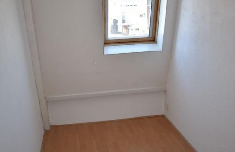Furnished Corner House with 4 Bedrooms - Image 23
