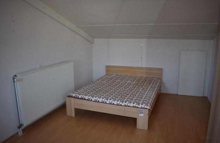 Furnished Corner House with 4 Bedrooms - Image 24