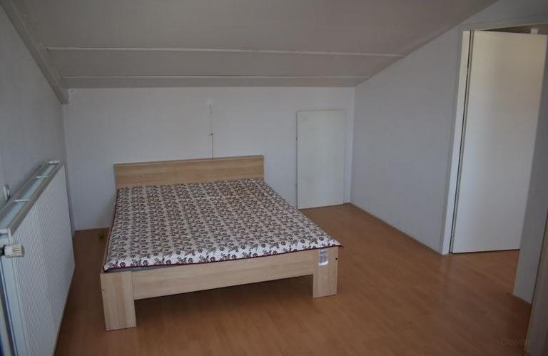Furnished Corner House with 4 Bedrooms - Image 25
