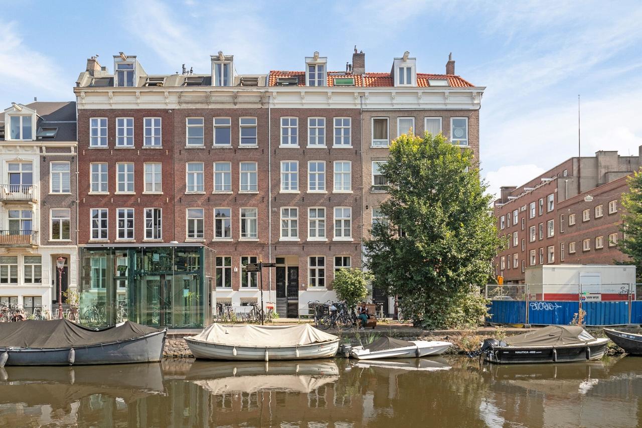 Appartement met dakterras in De Pijp - Afbeelding 1