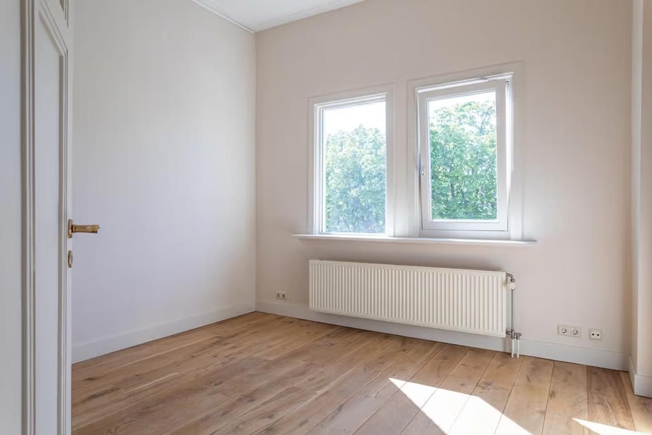 Apartment for Rent in Bomenbuurt, The Hague - Image 13