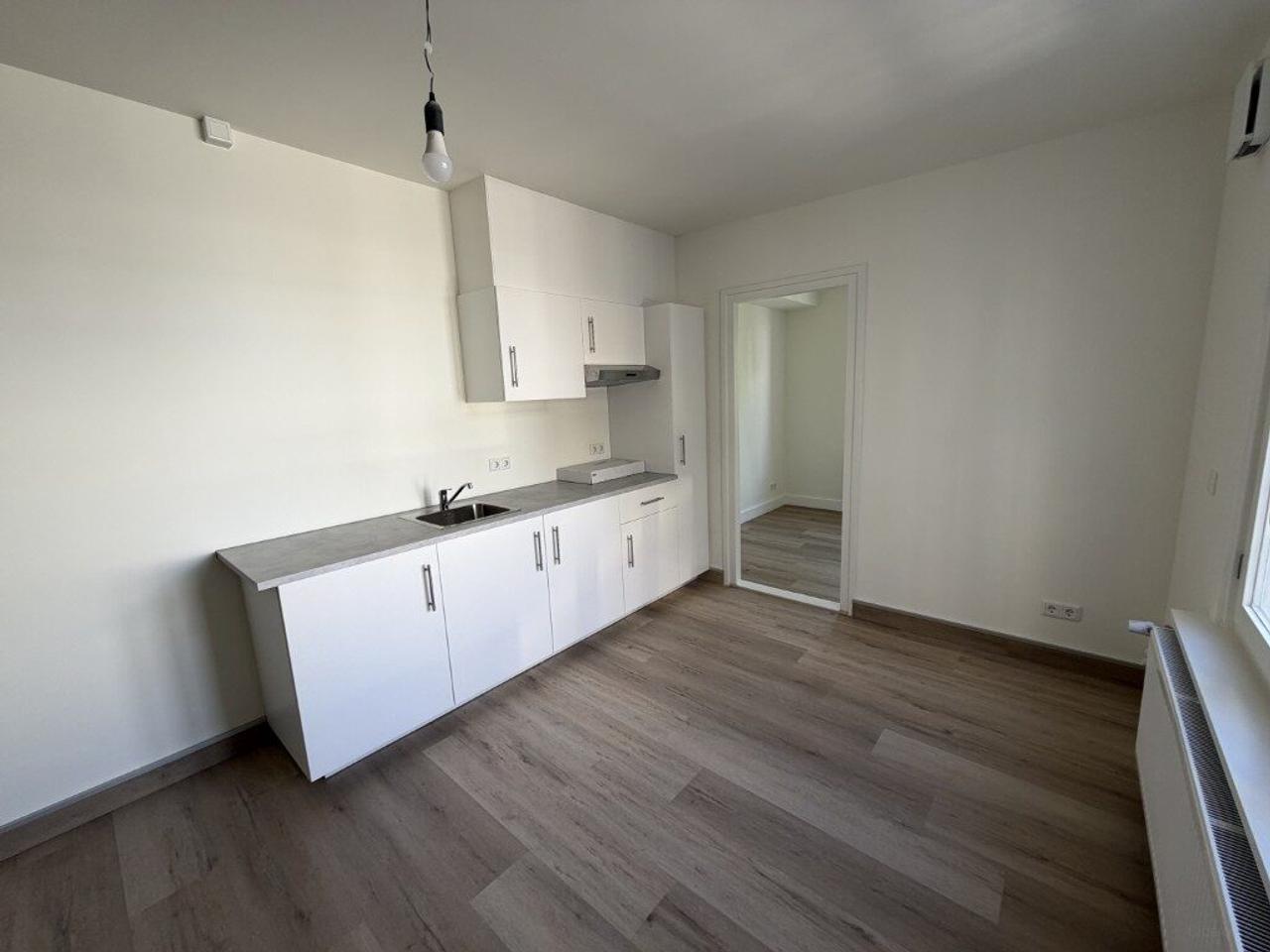 Kamer met eigen keuken in Heerlen - Afbeelding 2