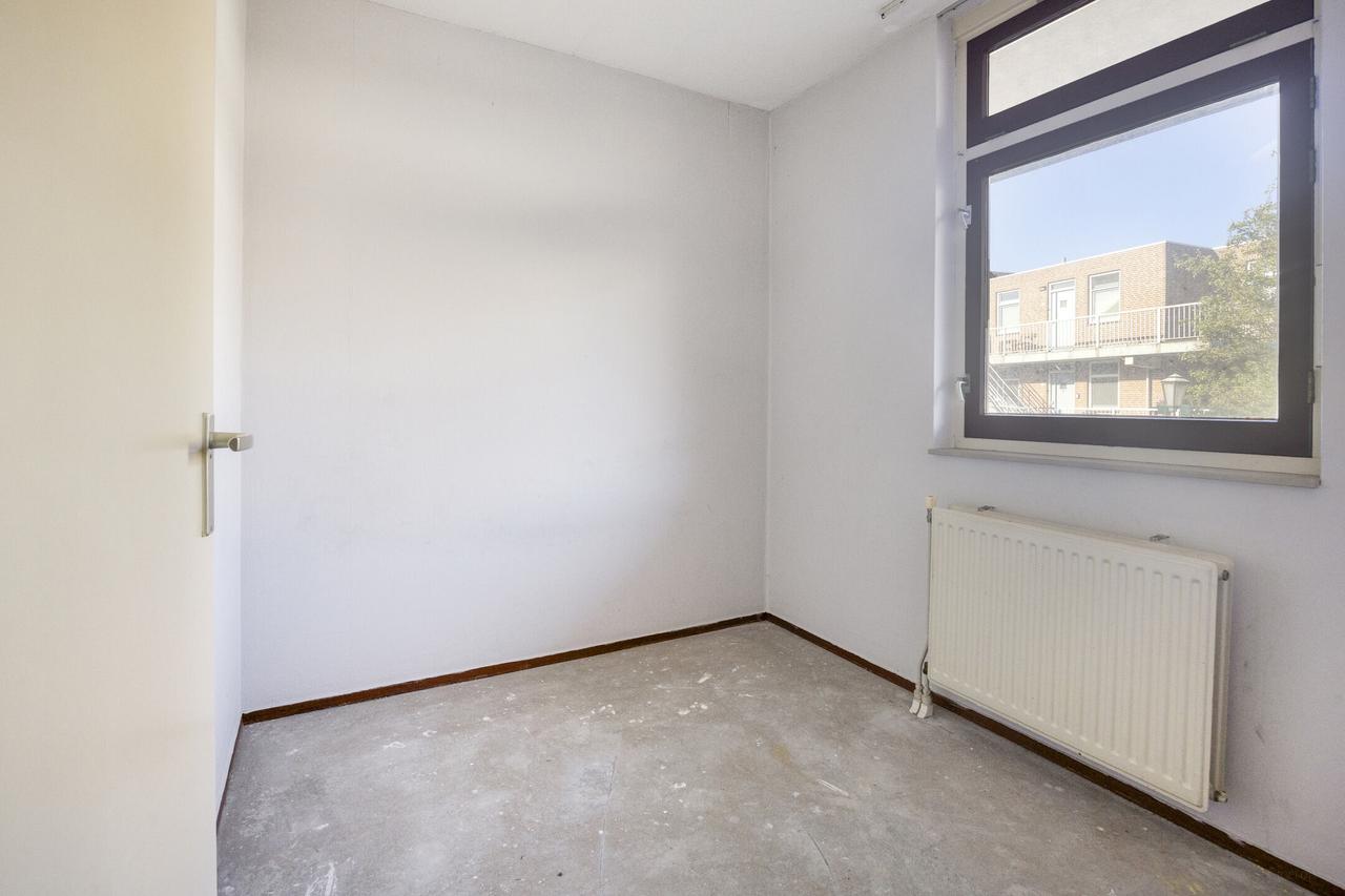 2-Bedroom Apartment in Kampen - Image 3