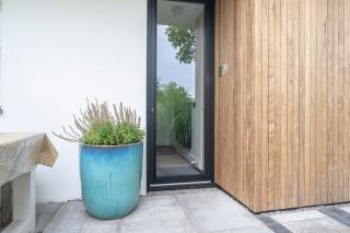 Furnished bungalow with garden in Bergen - Image 4