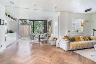 Furnished bungalow with garden in Bergen - Image 12