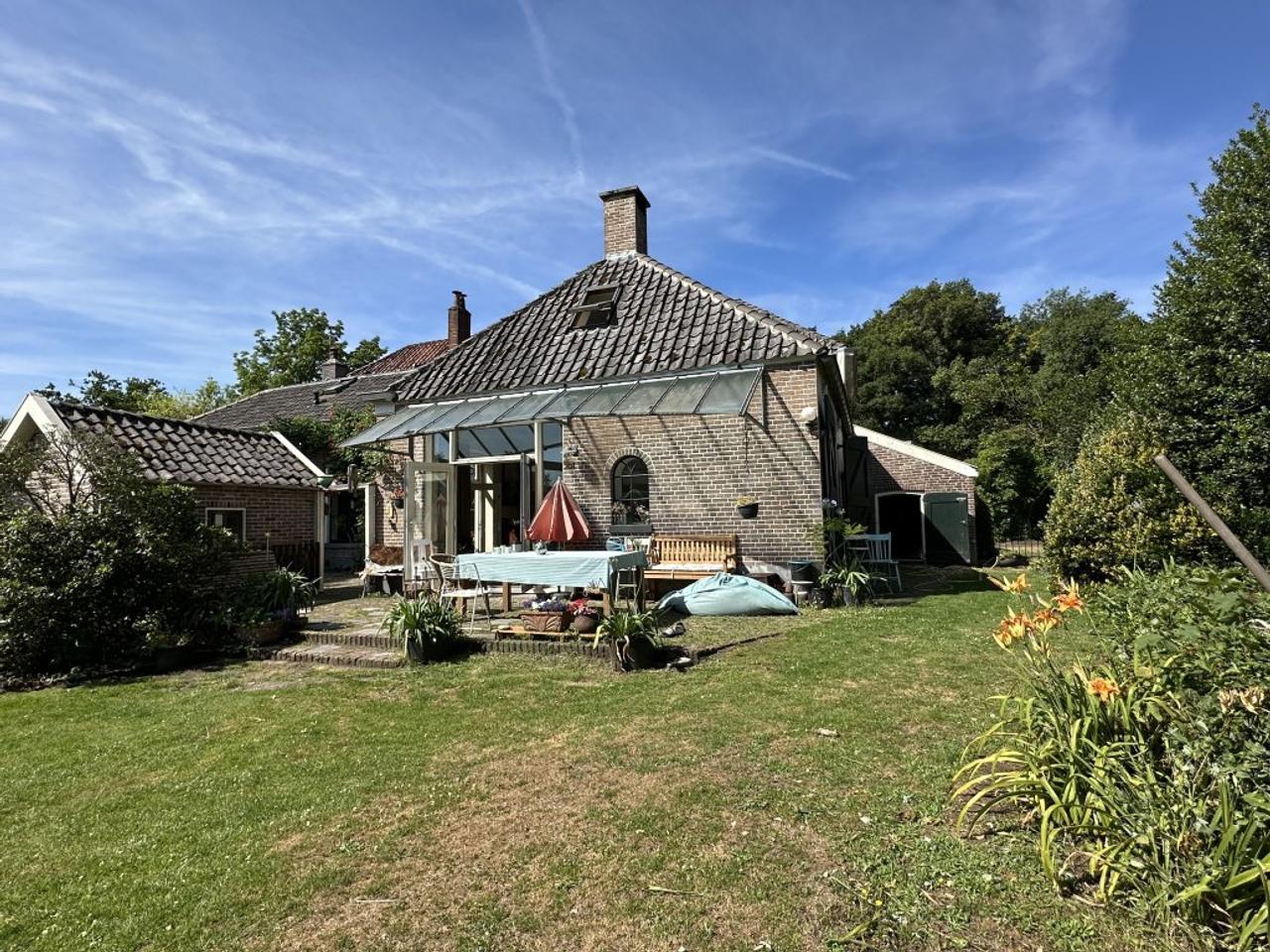 Furnished Home with Garden in Diepenveen - Image 3