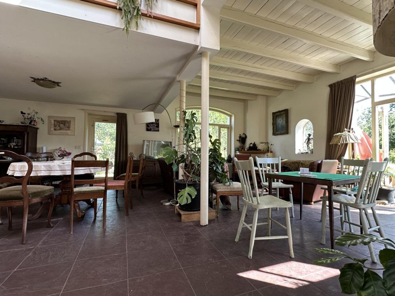 Furnished Home with Garden in Diepenveen - Image 4