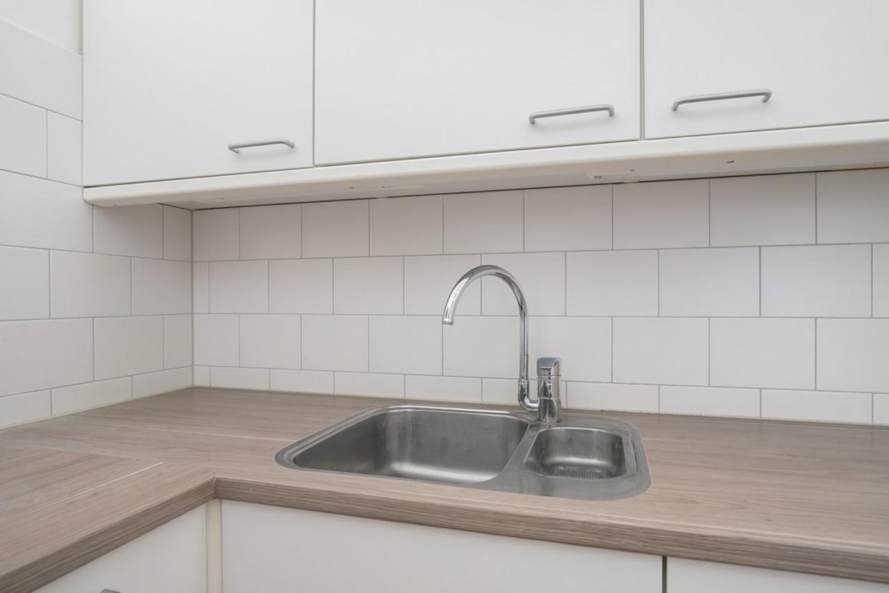 Energy-rated A apartment in Rijswijk - Image 5