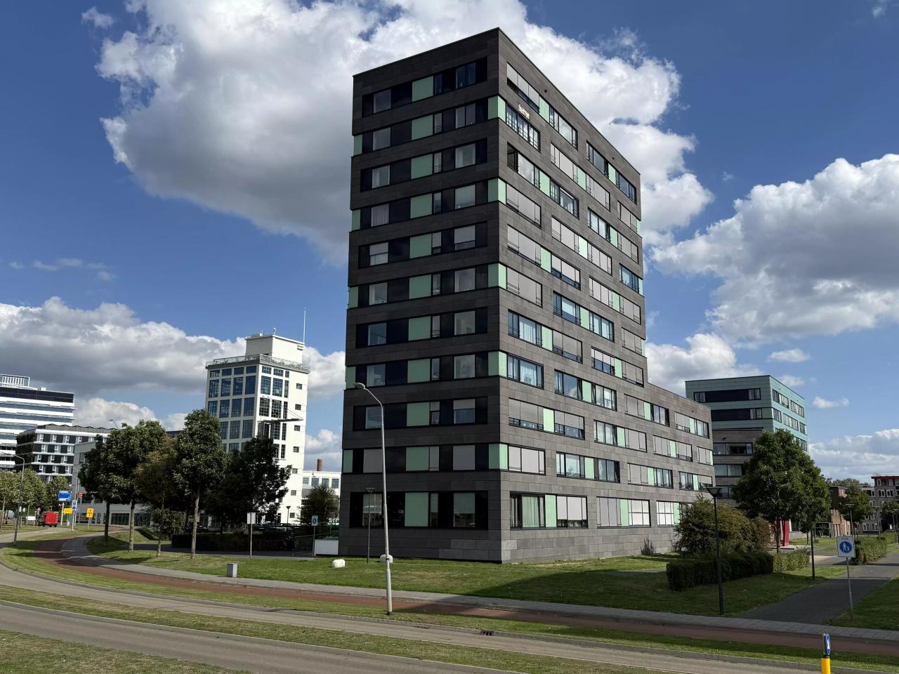 Ground-floor 3-room apartment in Maaswaard - Image 1
