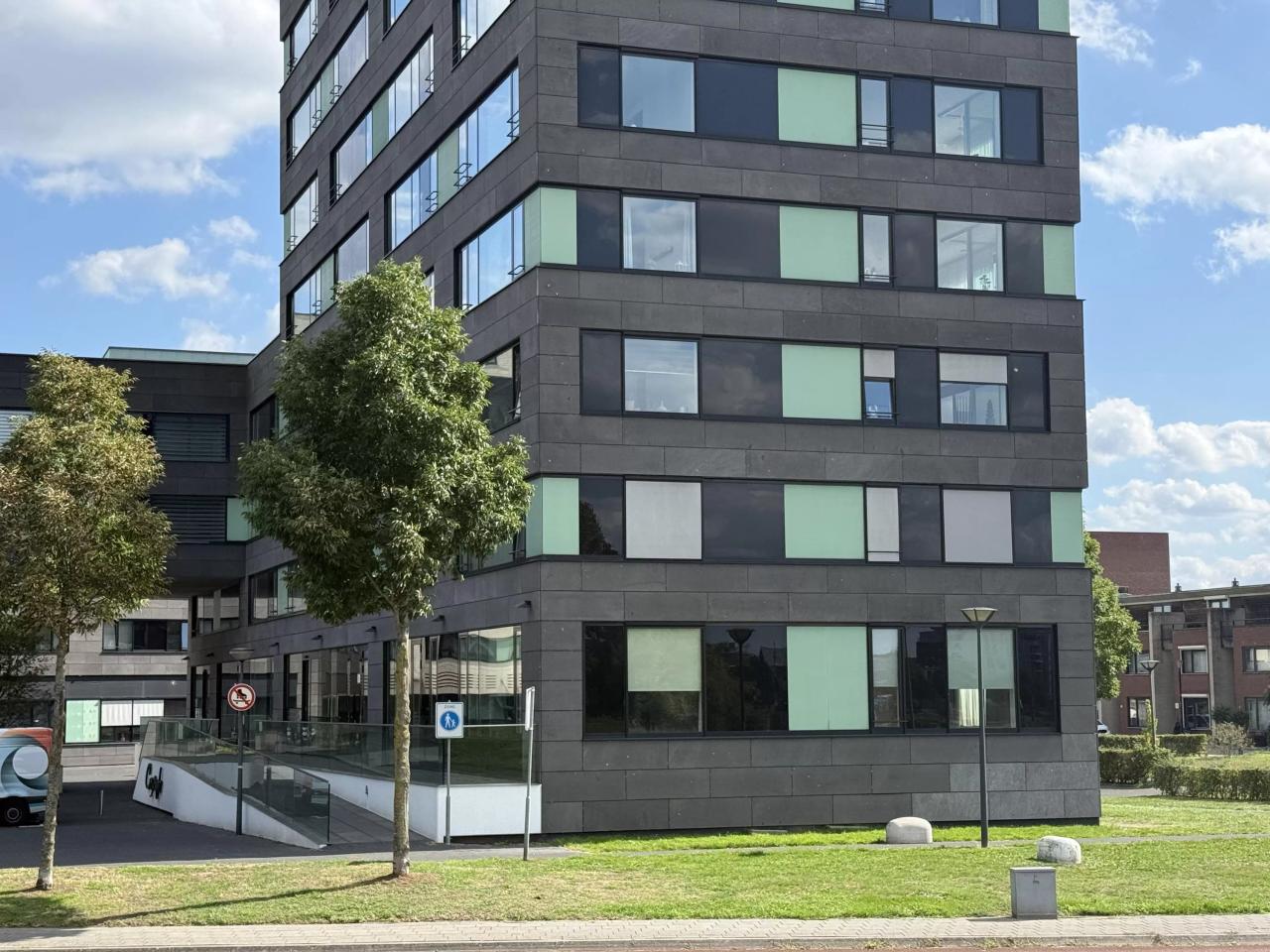 Ground-floor 3-room apartment in Maaswaard - Image 17
