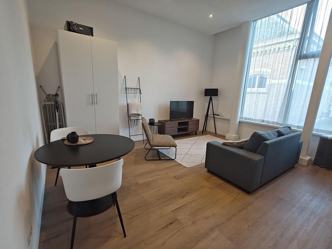 Furnished 1-Bedroom Apartment in The Vault - Image 8