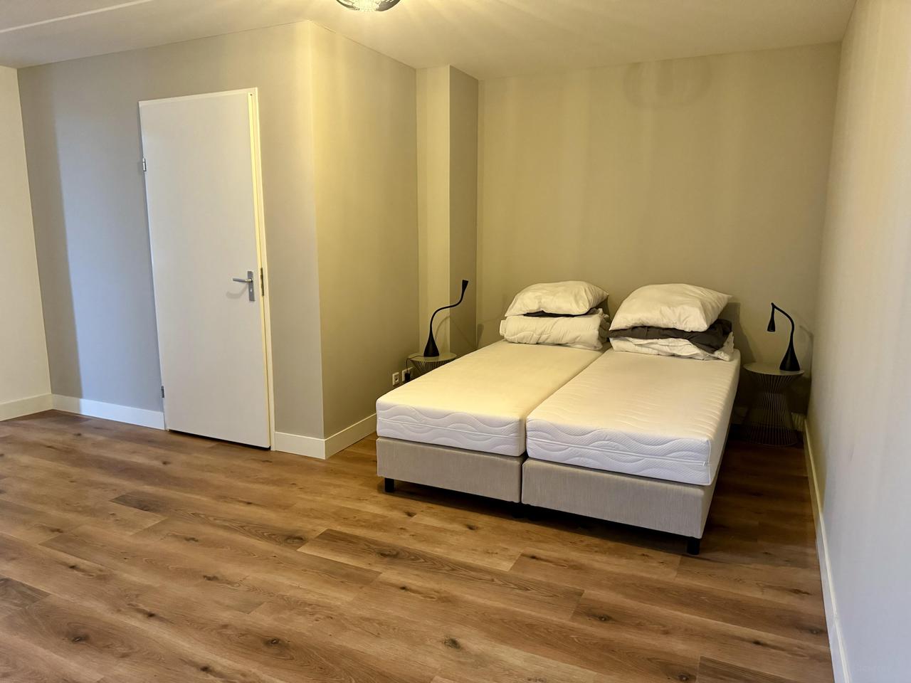 Furnished One-Bedroom Apartment in Tilburg - Image 3