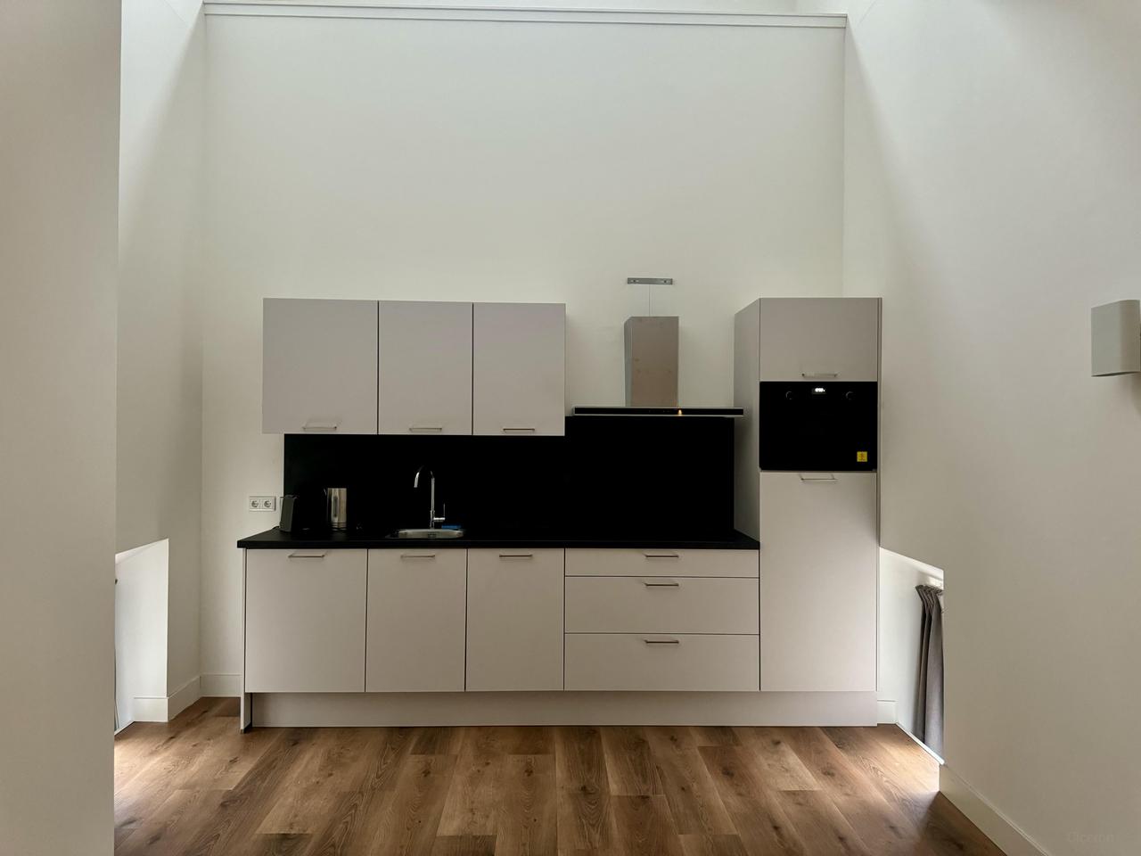 Furnished One-Bedroom Apartment in Tilburg - Image 13