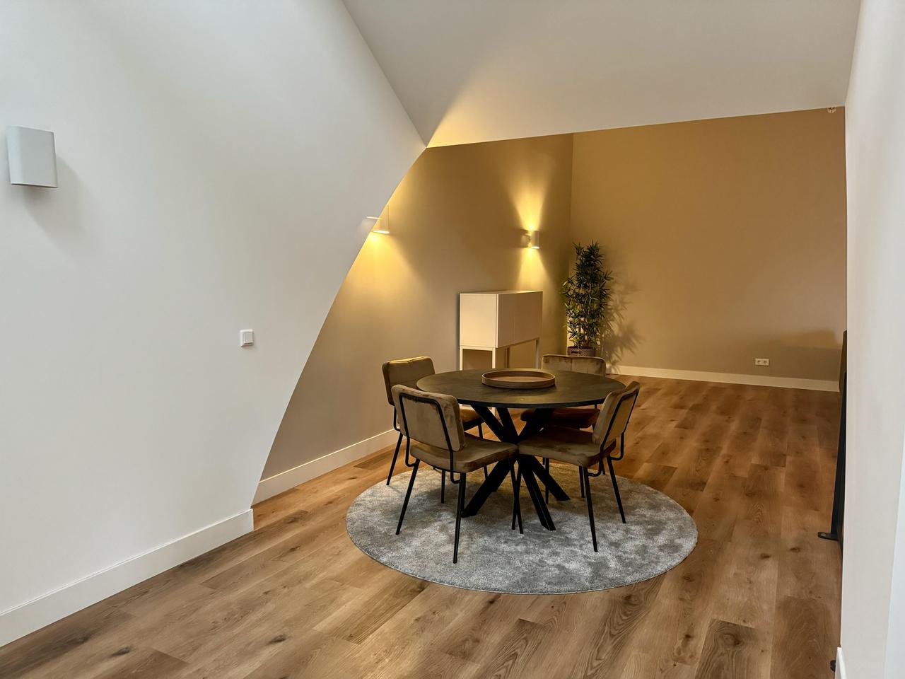 Furnished One-Bedroom Apartment in Tilburg - Image 14