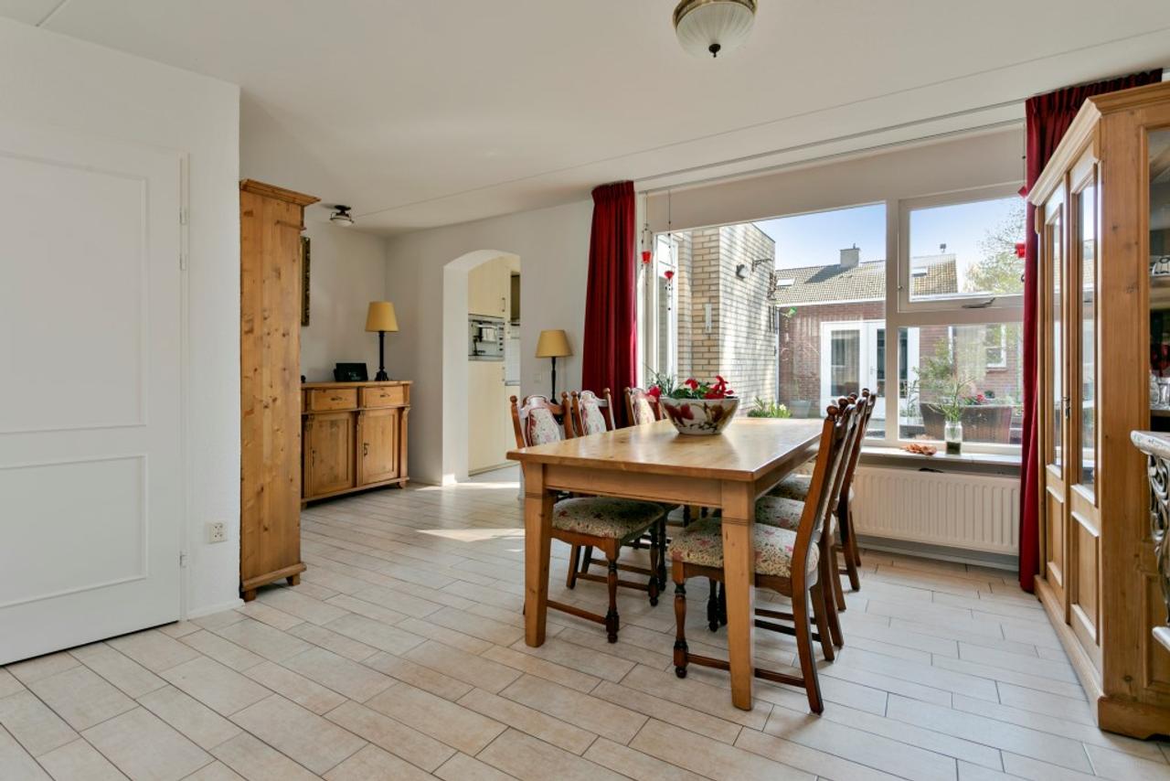 133 m² family home with garage in Acht - Image 5