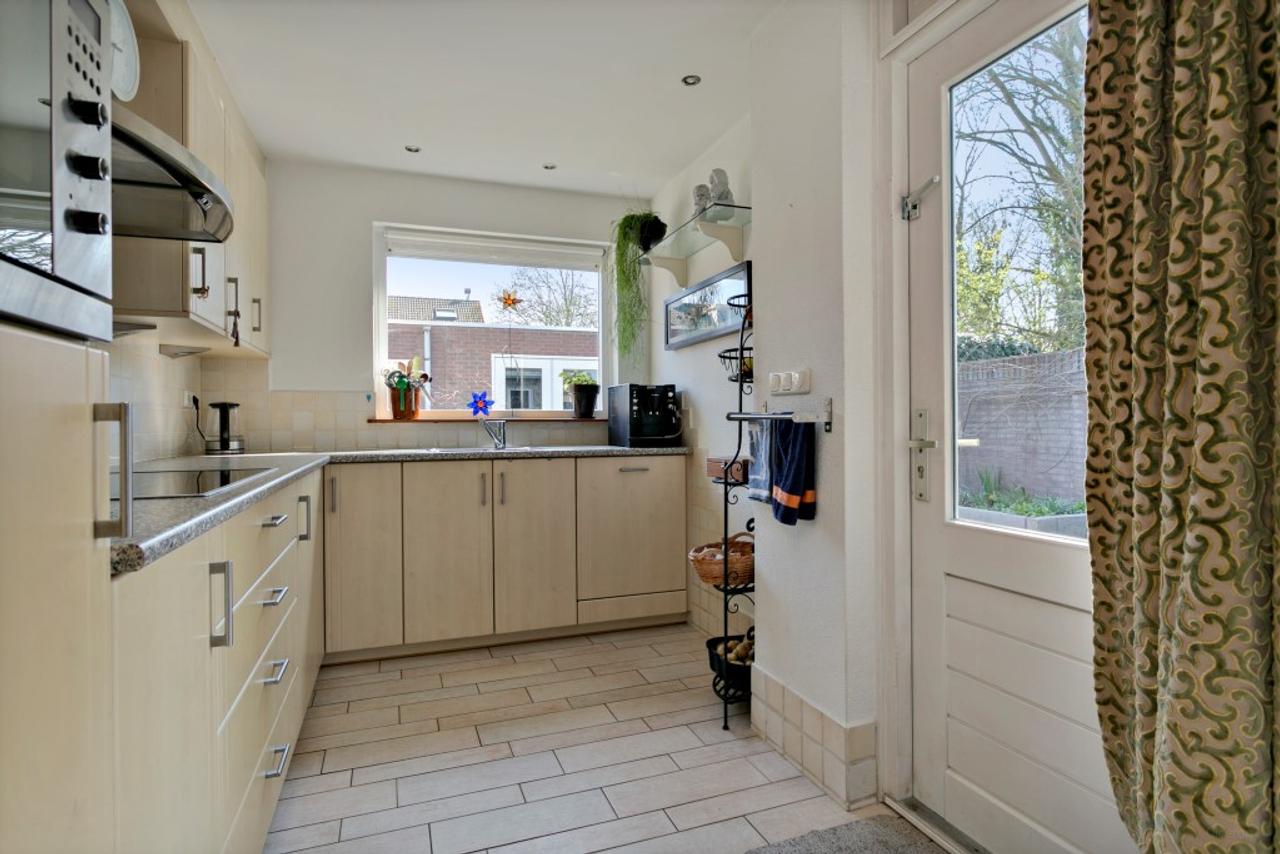 133 m² family home with garage in Acht - Image 6
