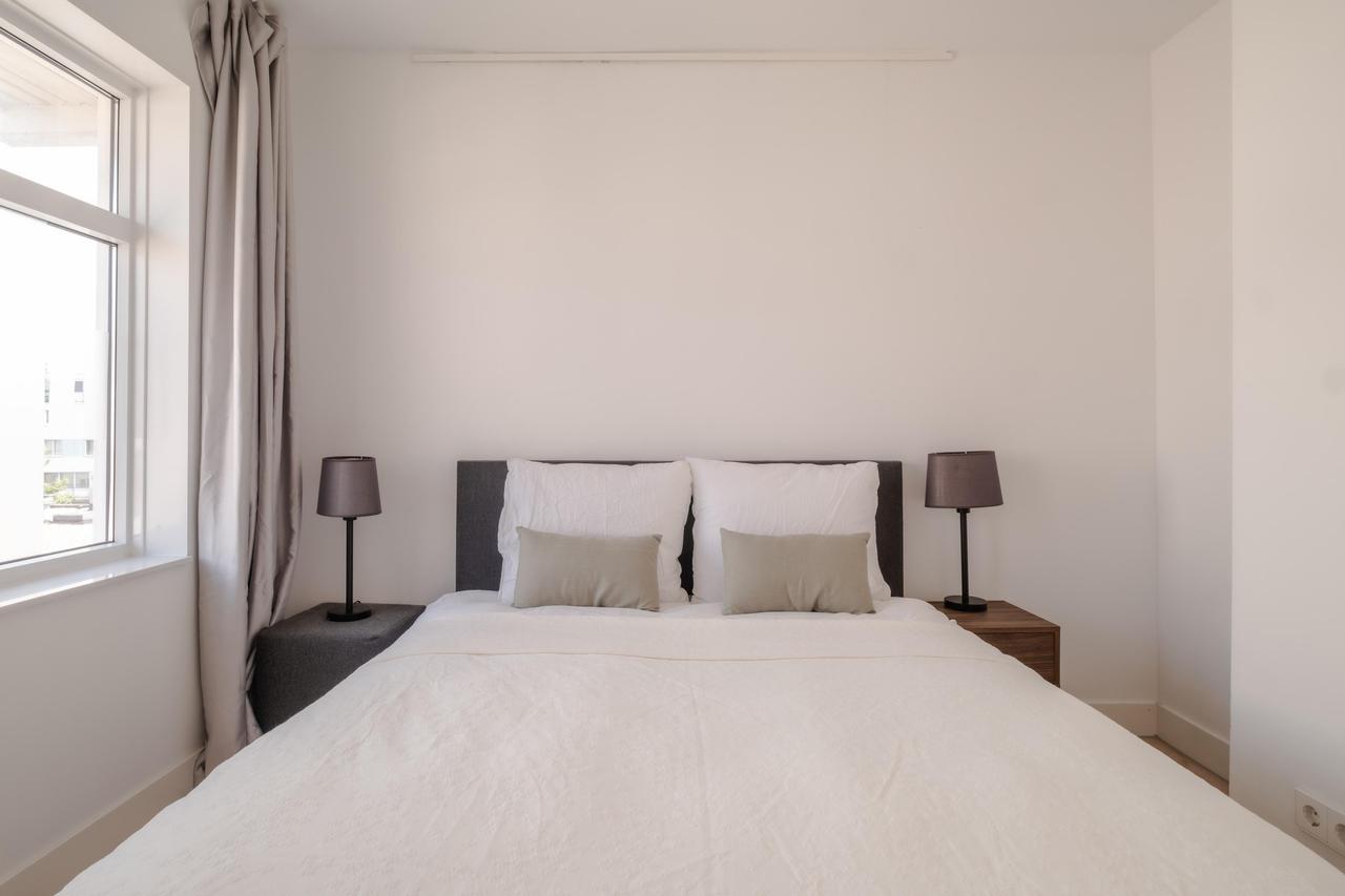Available now: 3-bedroom apartment - Image 8